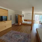 Hill Defne Apartmán *