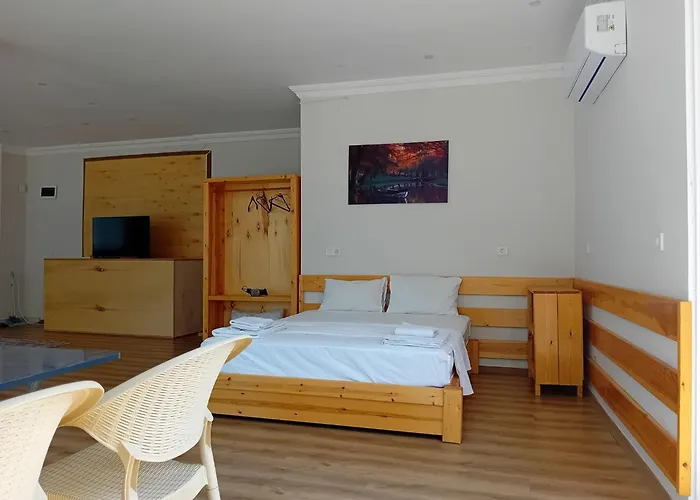 Apartment Hill Defne