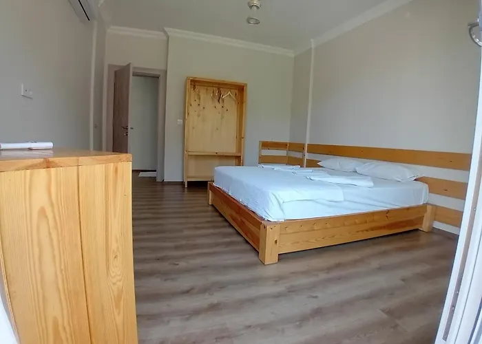 Apartment Hill Defne