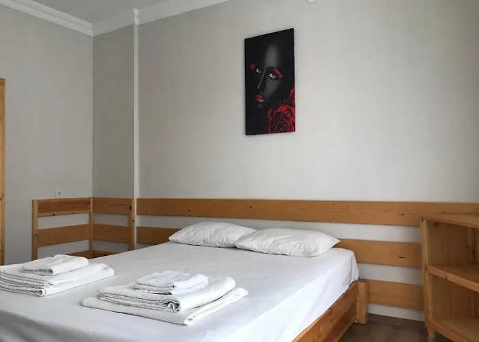 Apartment Hill Defne